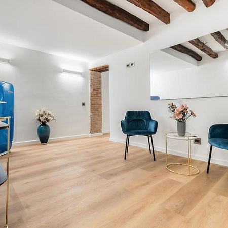 Piazza Indipendenza Loft & Rooms Palermo Eksteriør bilde