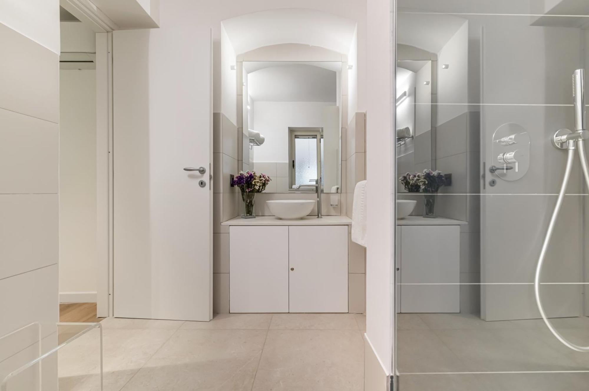 Piazza Indipendenza Loft & Rooms Palermo Eksteriør bilde