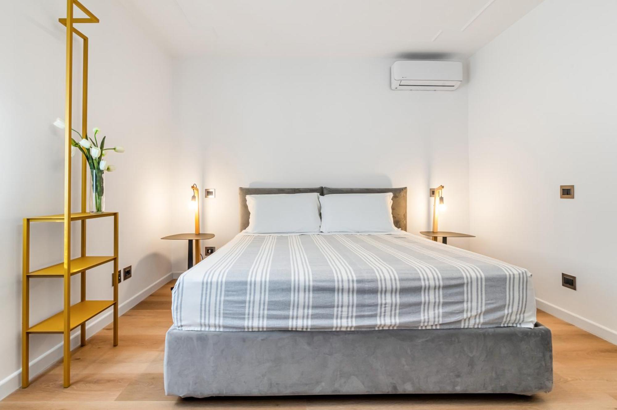 Piazza Indipendenza Loft & Rooms Palermo Eksteriør bilde